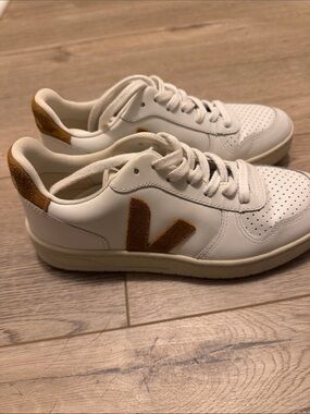 Veja sneakers